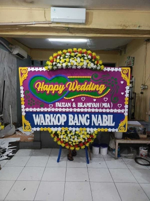 Papan Bunga di Pagenteran Pulosari