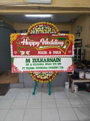 Papan Bunga di Pagenteran Pulosari